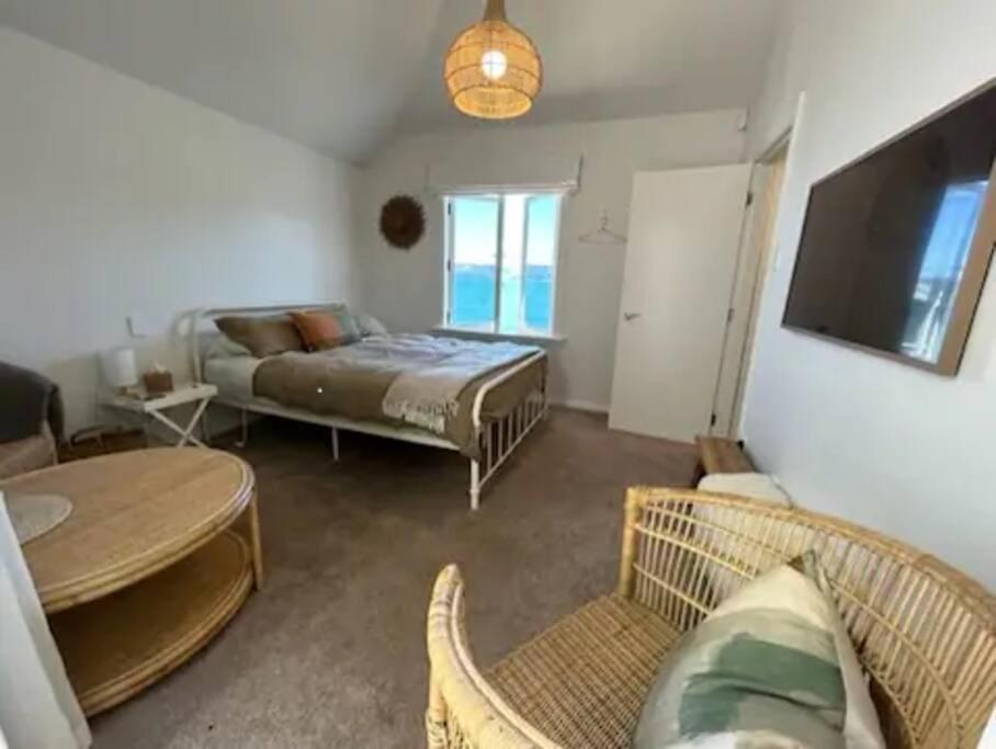 Seaglass Cottage Лоуэр-Хатт Экстерьер фото